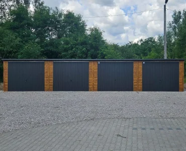 Skardinis garažas 14x6 m – stogas vienšlaitis, vartai pakeliami, Medžio imitacijos