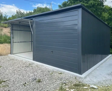 Skardinis garažas dviejų vietų, 6x5 m – stogas vienšlaitis, vartai pakeliami, Grafitas – Modelis 2